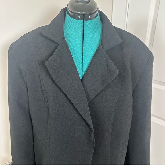 House of CB Esme Black Oversized Blazer with Feather Cuffs Size L+ - Picture 4 of 16